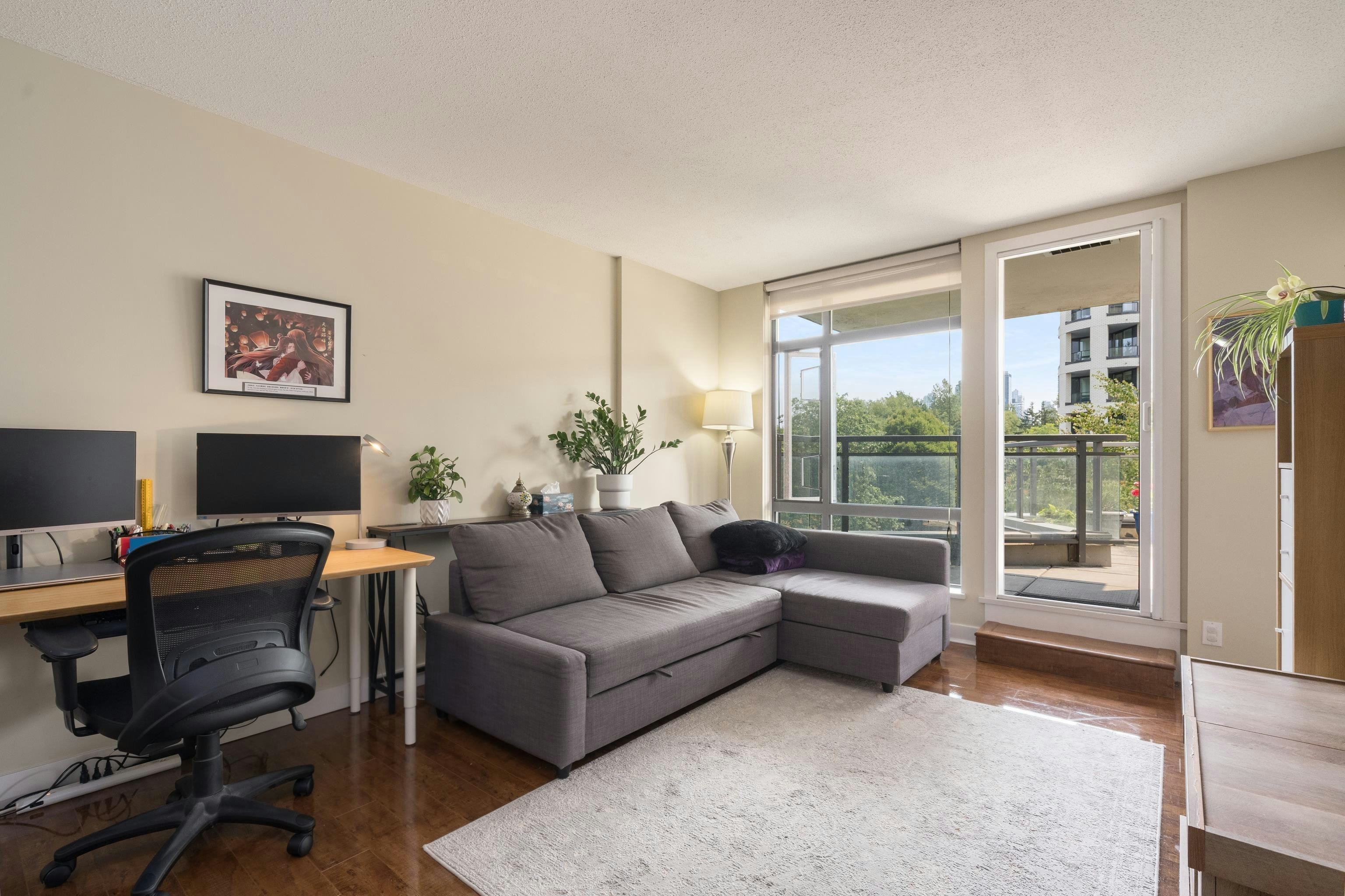 508-3660 Vanness Avenue - 2