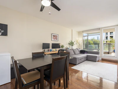 508-3660 Vanness Avenue - 5