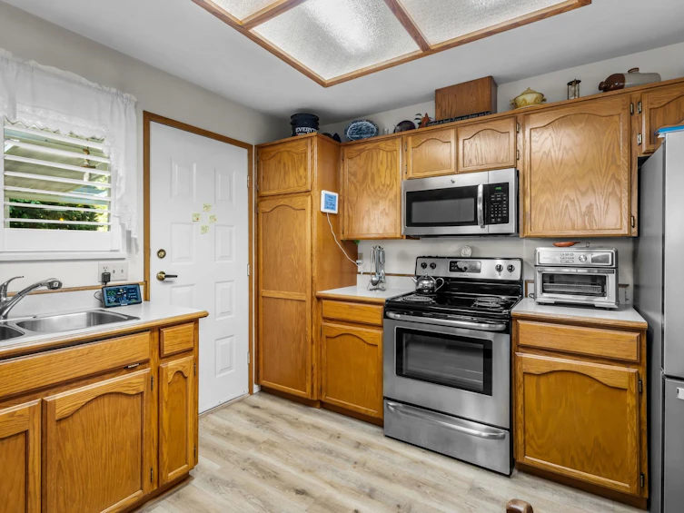 23410 Nightingale Avenue, Maple Ridge, BC, V2X 9C8 - 13
