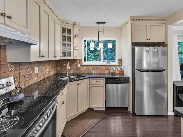 35224 Mckee Road, Abbotsford, BC, V2S 6K6 - 7