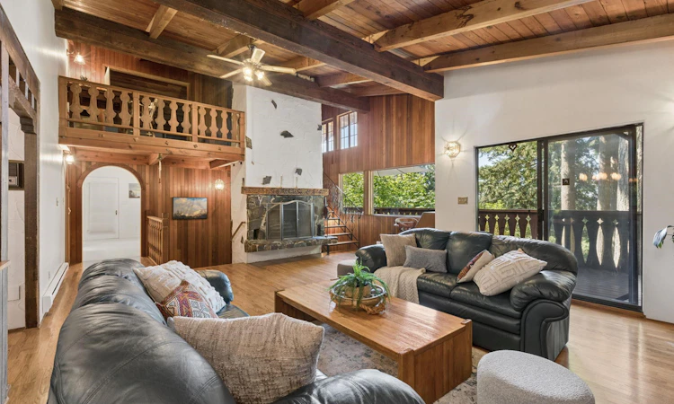 295 Bayview Road