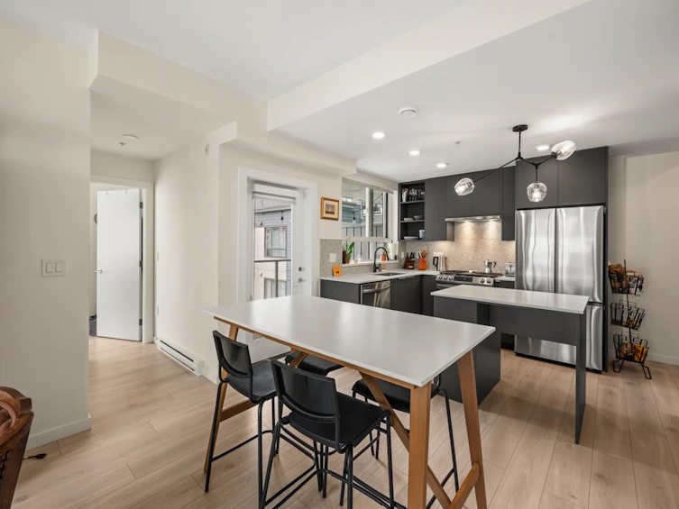 401-7920 206 Street, Langley, BC, V2Y 3X1 - 7