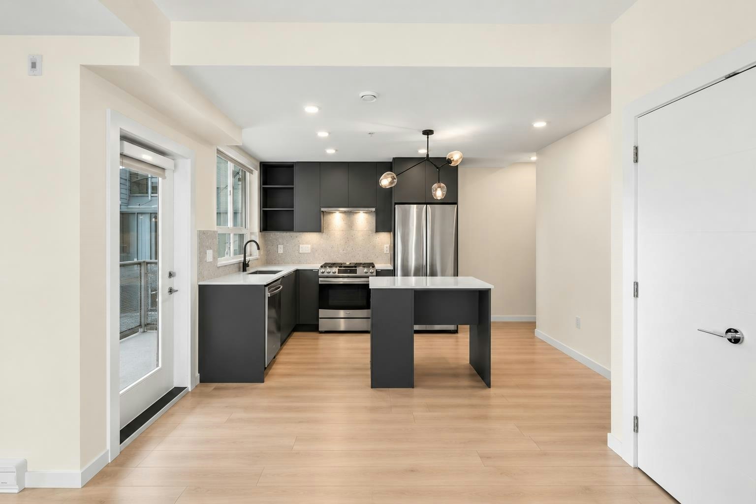 401-7920 206 Street, Langley, BC, V2Y 3X1 - 7