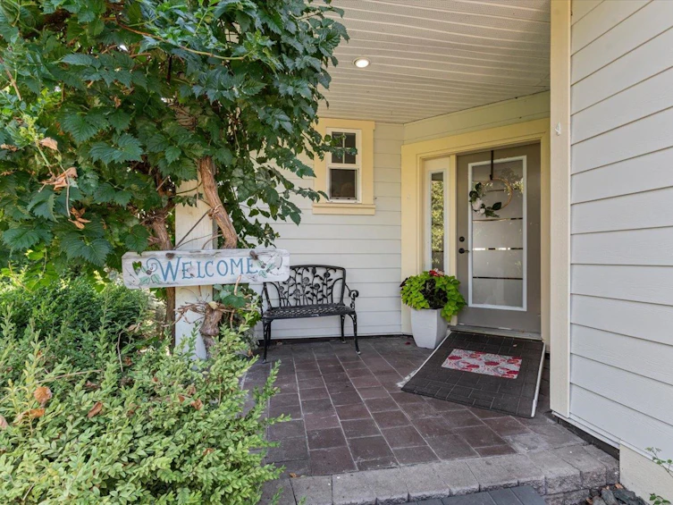 8497 Bradshaw Place, Chilliwack, BC, V4Z 0A7 - 2