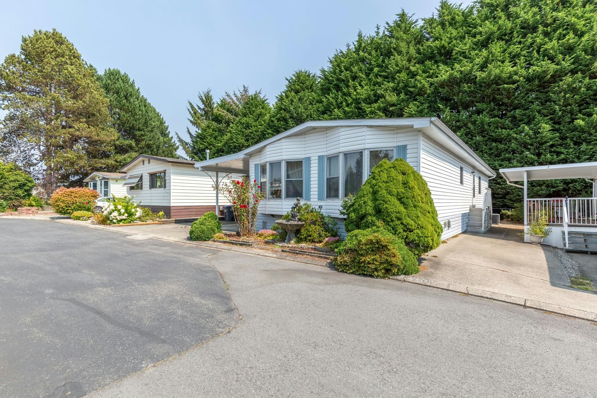 103-2062 King George Boulevard, Surrey, BC, V4A 5A2