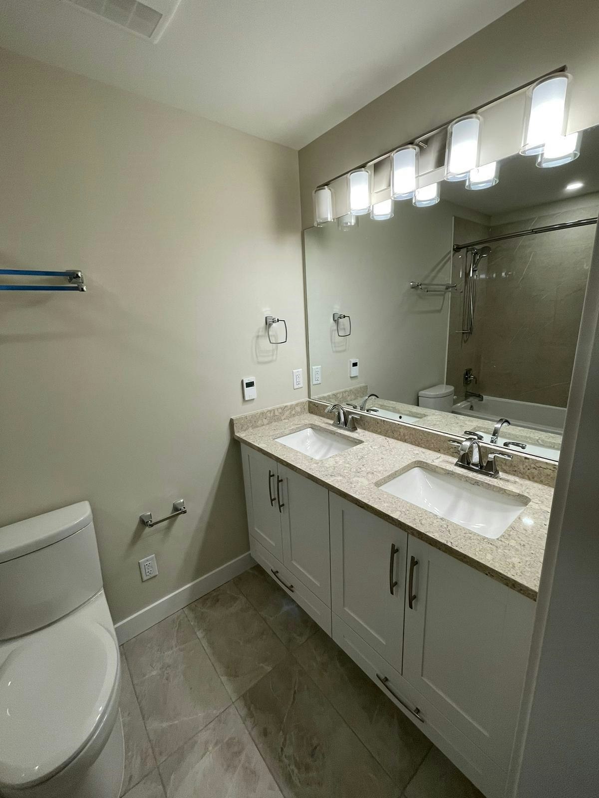 511-11077 Ravine Drive, Surrey, BC, V3T 3X5 - 12