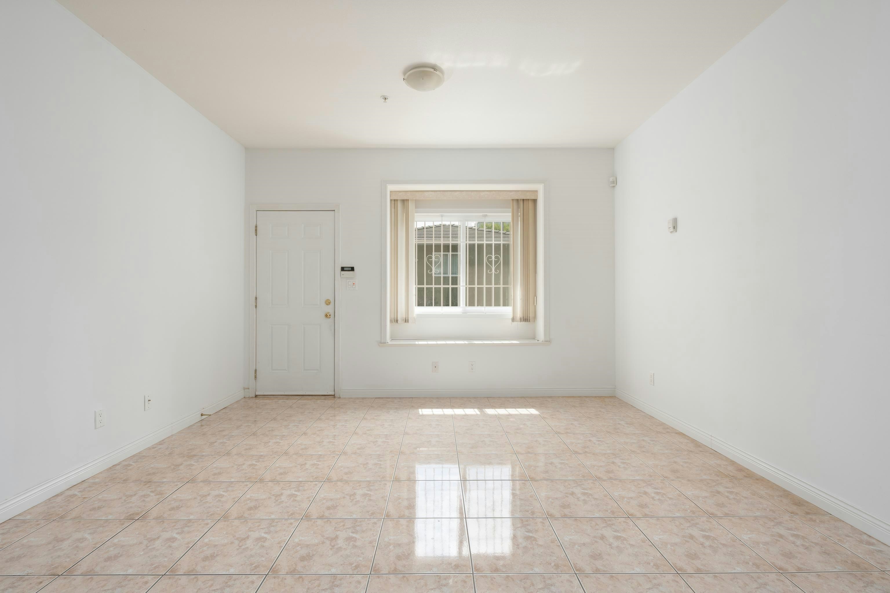 2170 E 28th Avenue, Vancouver, BC, V5N 2X9 - 30