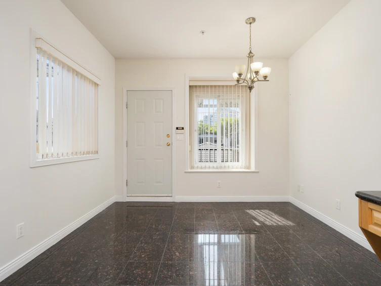 2170 E 28th Avenue, Vancouver, BC, V5N 2X9 - 9