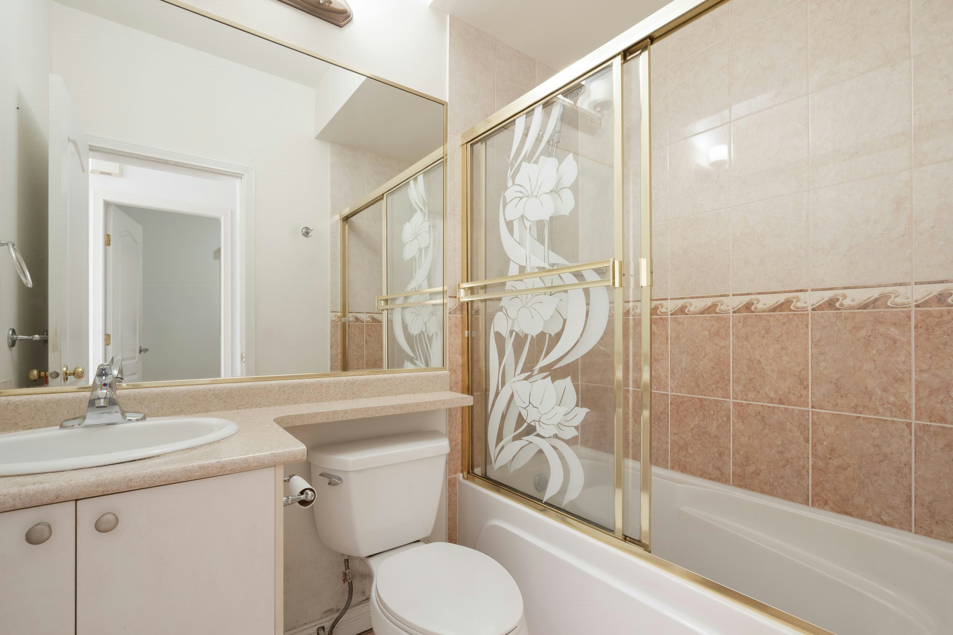 2170 E 28th Avenue, Vancouver, BC, V5N 2X9 - 28