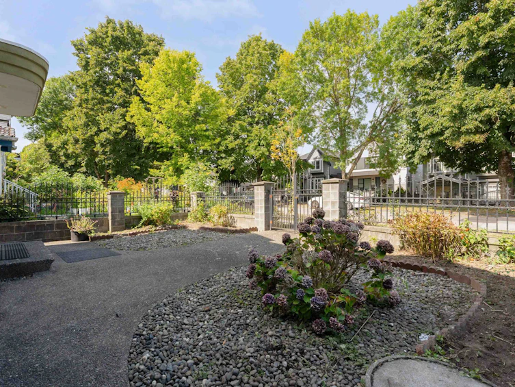 2170 E 28th Avenue, Vancouver, BC, V5N 2X9 - 33