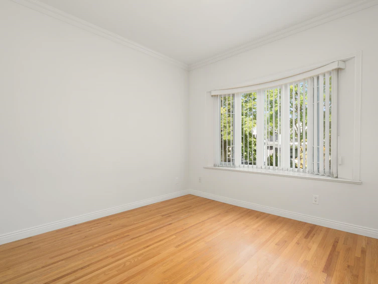 2170 E 28th Avenue, Vancouver, BC, V5N 2X9 - 13
