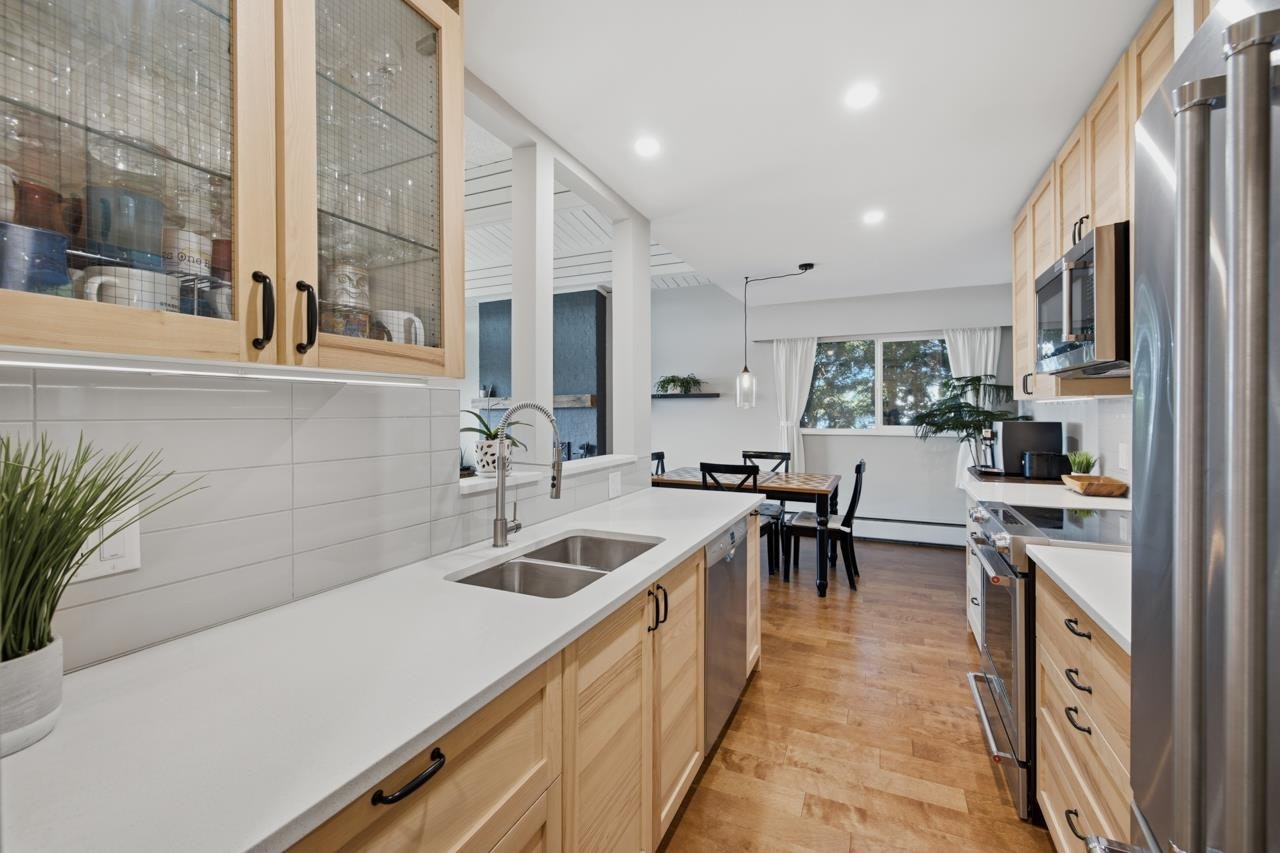 304-325 W 3rd Street, North Vancouver, BC, V7M 1G3 - 11