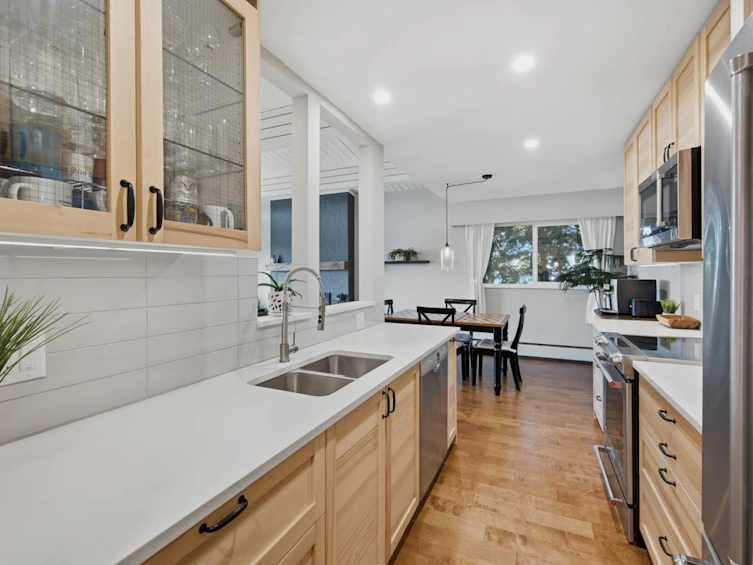 304-325 W 3rd Street, North Vancouver, BC, V7M 1G3 - 11