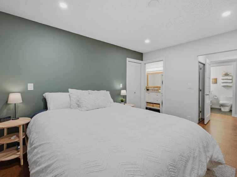304-325 W 3rd Street, North Vancouver, BC, V7M 1G3 - 16