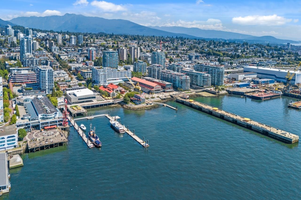 304-325 W 3rd Street, North Vancouver, BC, V7M 1G3 - 38