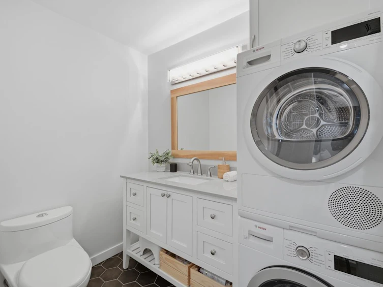 304-325 W 3rd Street, North Vancouver, BC, V7M 1G3 - 17