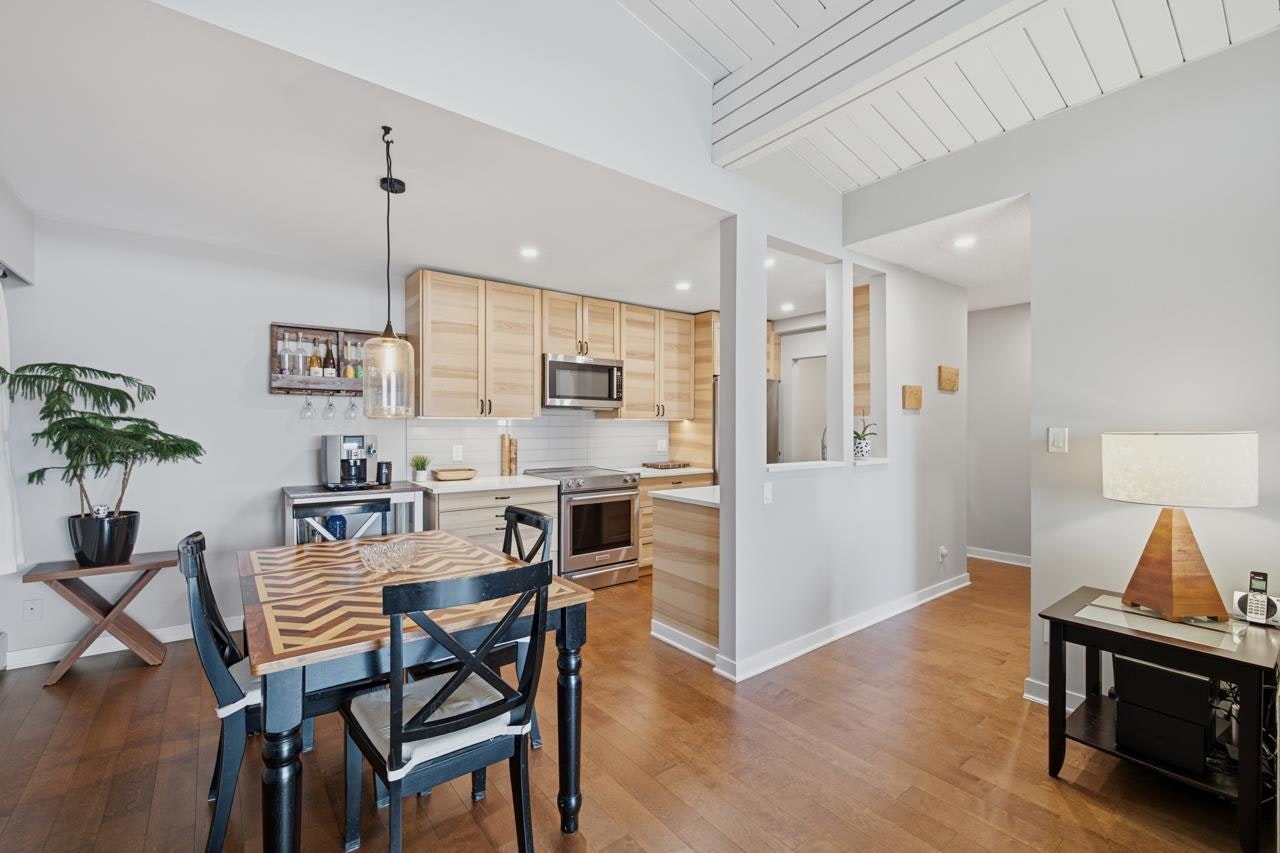 304-325 W 3rd Street, North Vancouver, BC, V7M 1G3 - 8