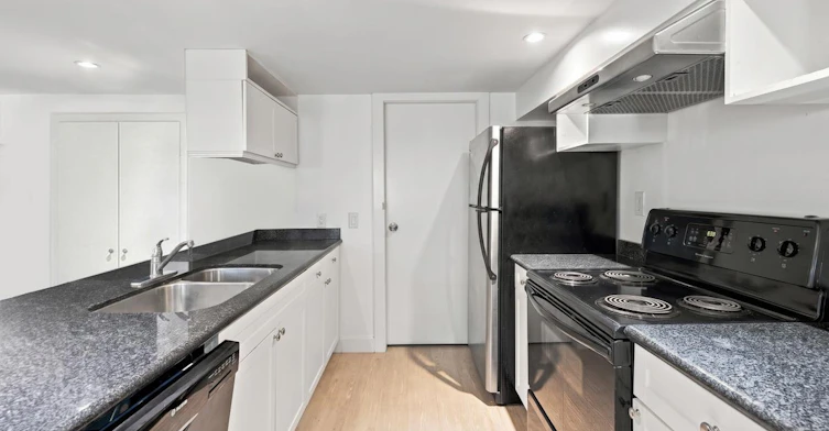 Basement Suite-2843 W 49th Ave, Vancouver, BC, V6N 3S7 - 4