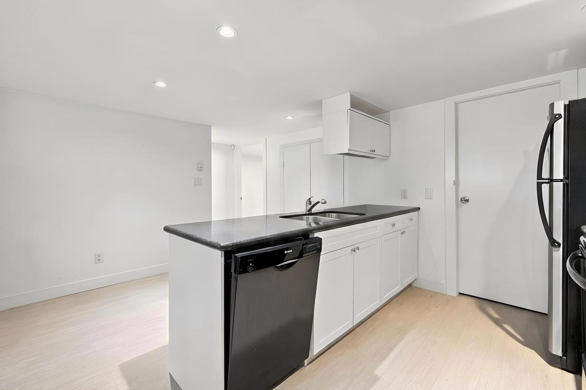 Basement Suite-2843 W 49th Ave, Vancouver, BC, V6N 3S7 - 16
