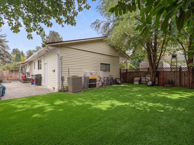 22760 Balabanian Circle, Maple Ridge, BC, V2X 9C3 - 16