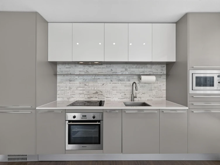 1706-8031 Nunavut Lane, Vancouver, BC, V5X 0C9 - 8