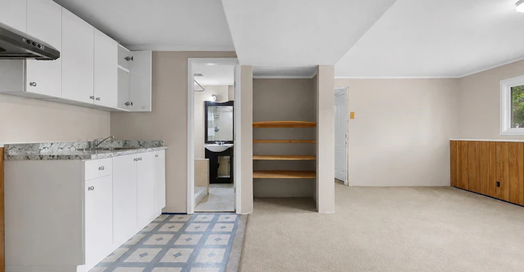 8647 August Drive, Surrey, BC, V3S 5A4 - 9
