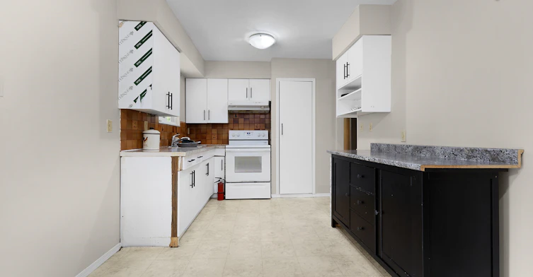 8647 August Drive, Surrey, BC, V3S 5A4 - 18