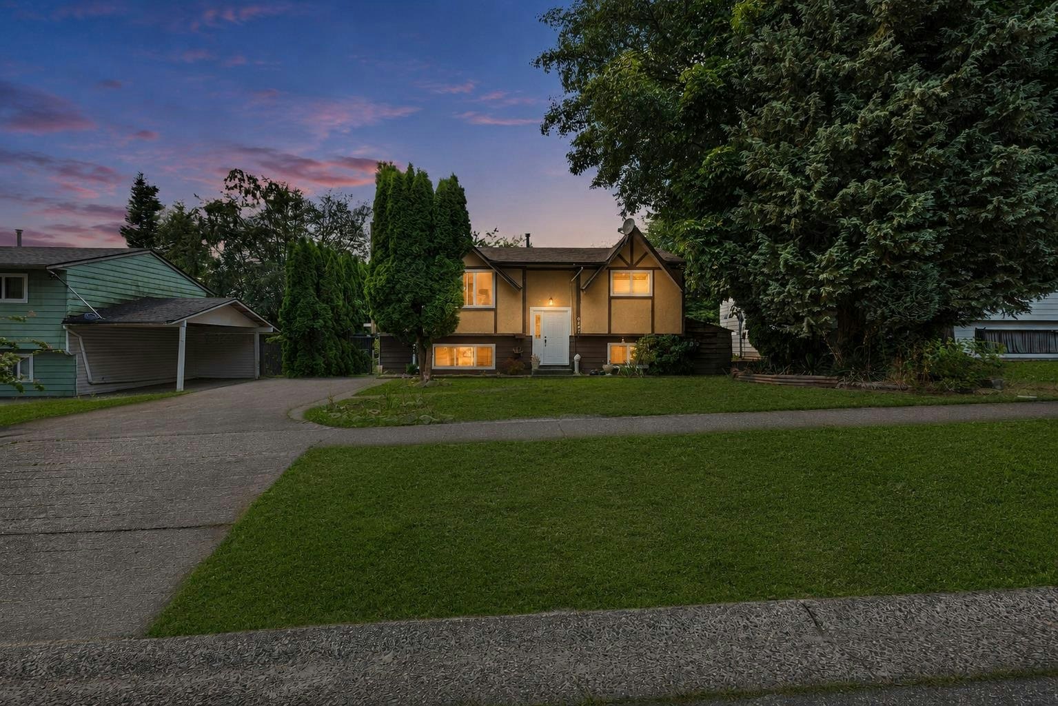 8647 August Drive, Surrey, BC, V3S 5A4