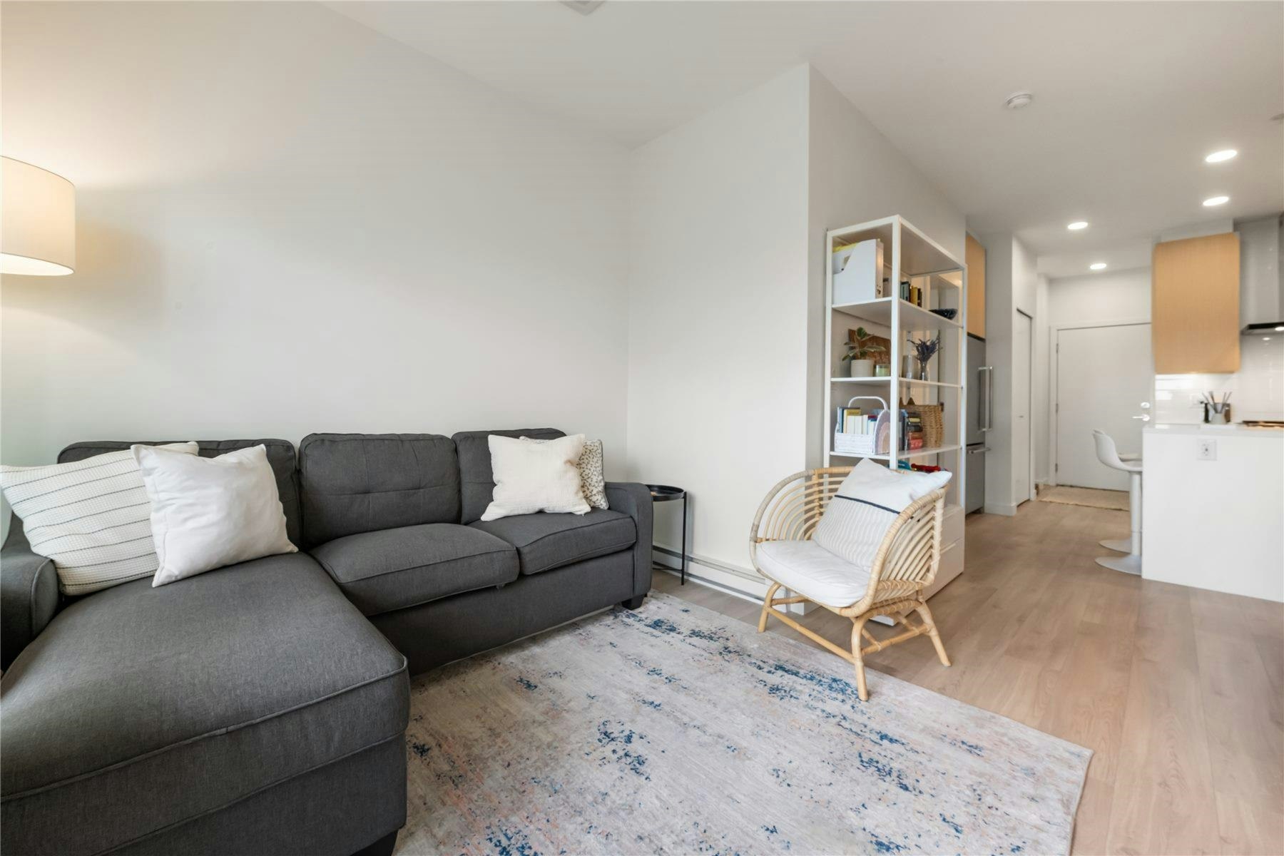 612-7588 16th Street, Burnaby, BC, V3N 0H8