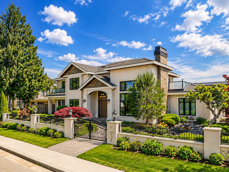 6240 Bellflower Drive, Richmond, BC, V7C 2H8 - 2