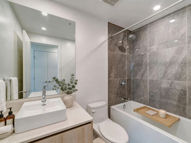 1405-5333 Goring Street, Burnaby, BC, V5B 3A2 - 8