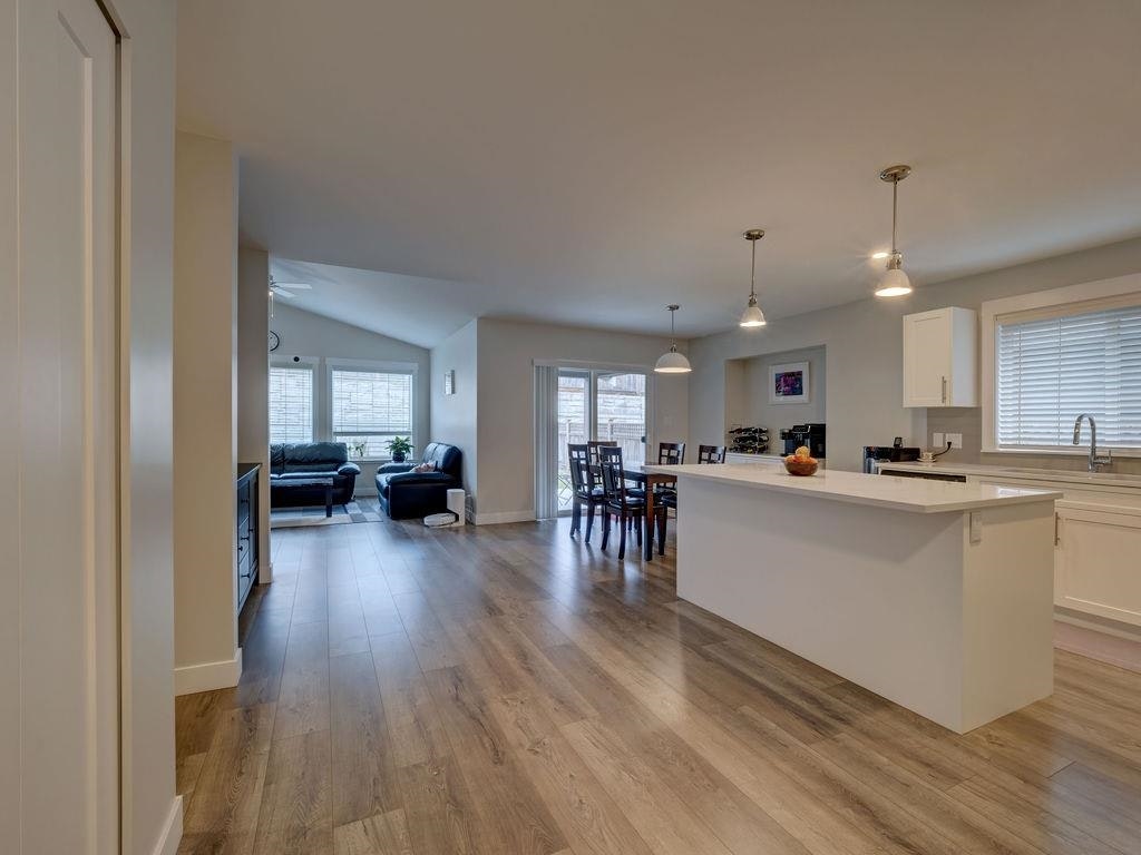 1028 Celia Crescent - 5