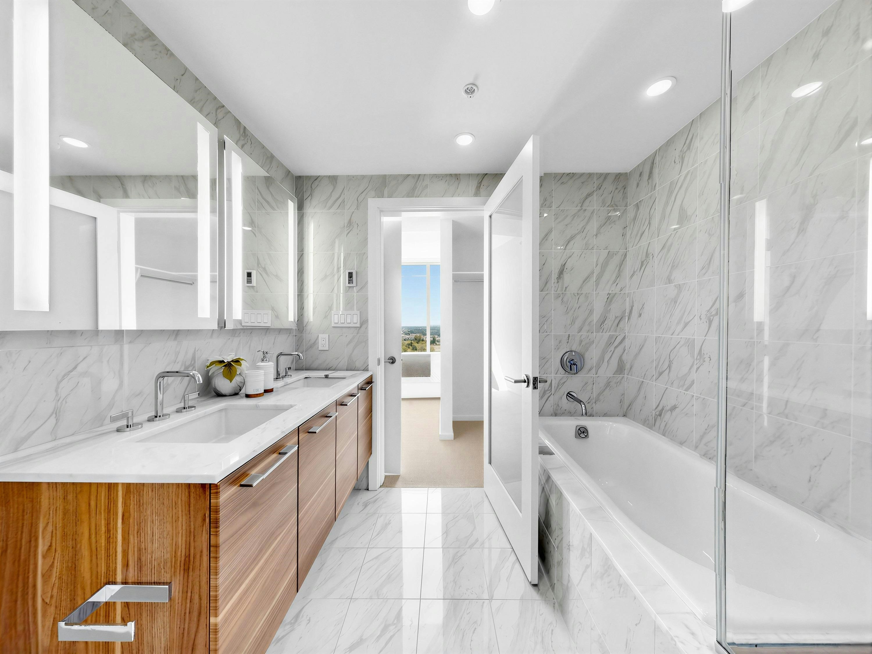 1208-8588 Cornish Street, Vancouver, BC, V6P 0C1 - 8