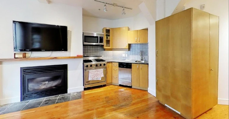 303-1216 Homer Street, Vancouver, BC, V6B 2Y5