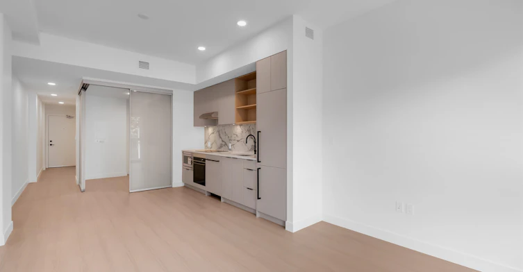 2XX-422 E 3rd Street, North Vancouver, BC, V7L 0K1 - 8