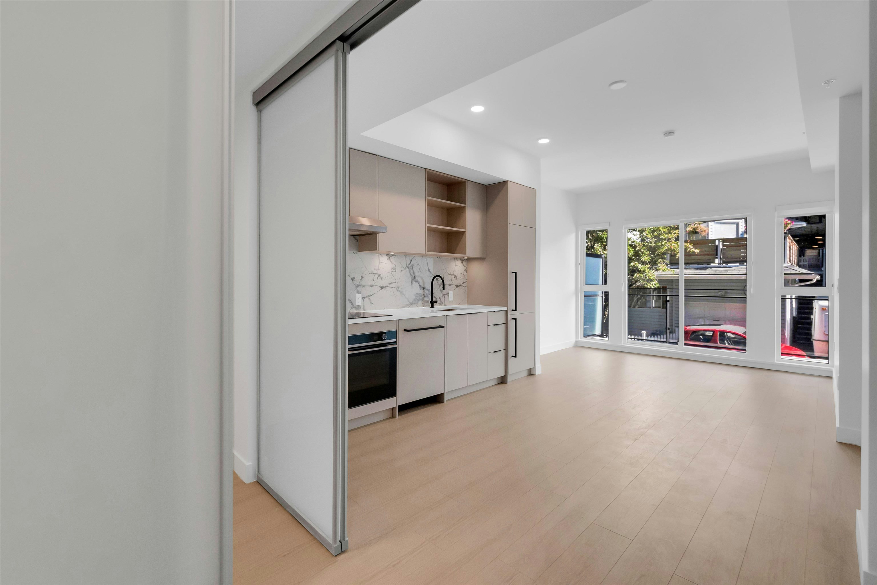 2XX-422 E 3rd Street, North Vancouver, BC, V7L 0K1 - 10