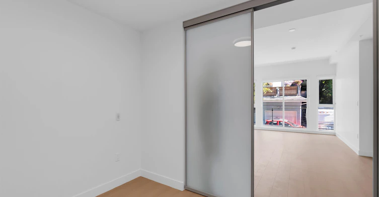 2XX-422 E 3rd Street, North Vancouver, BC, V7L 0K1 - 12