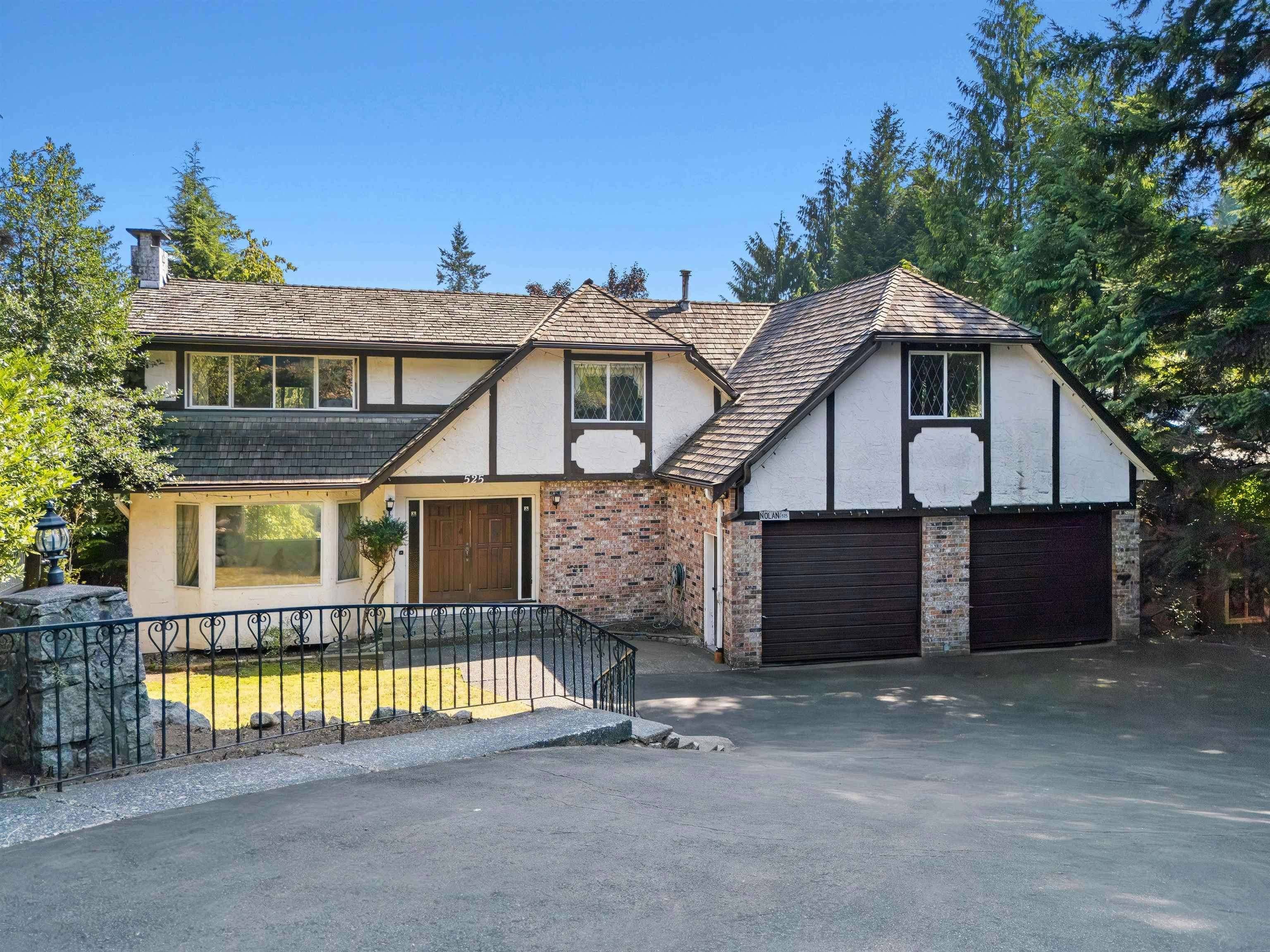 525 E Braemar Road, North Vancouver, BC, V7N 4C4