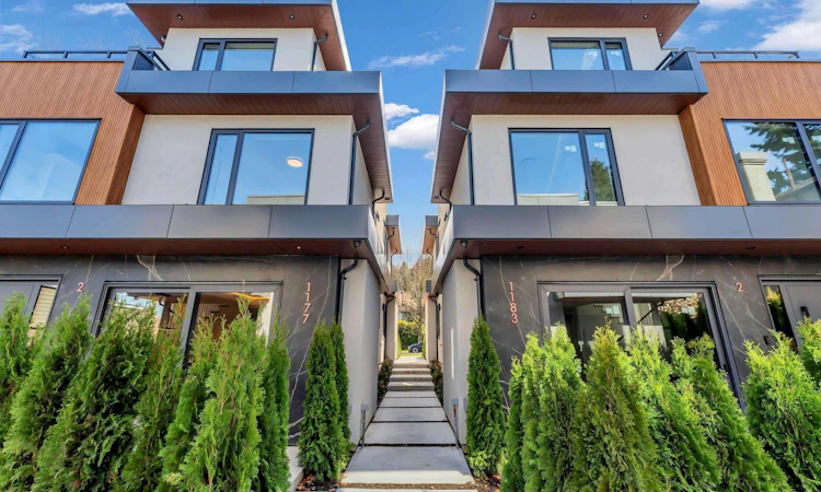 1-1177 W 33rd Avenue