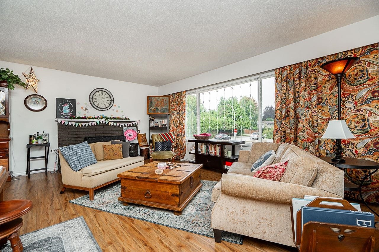 3067 Newberry Street - 5