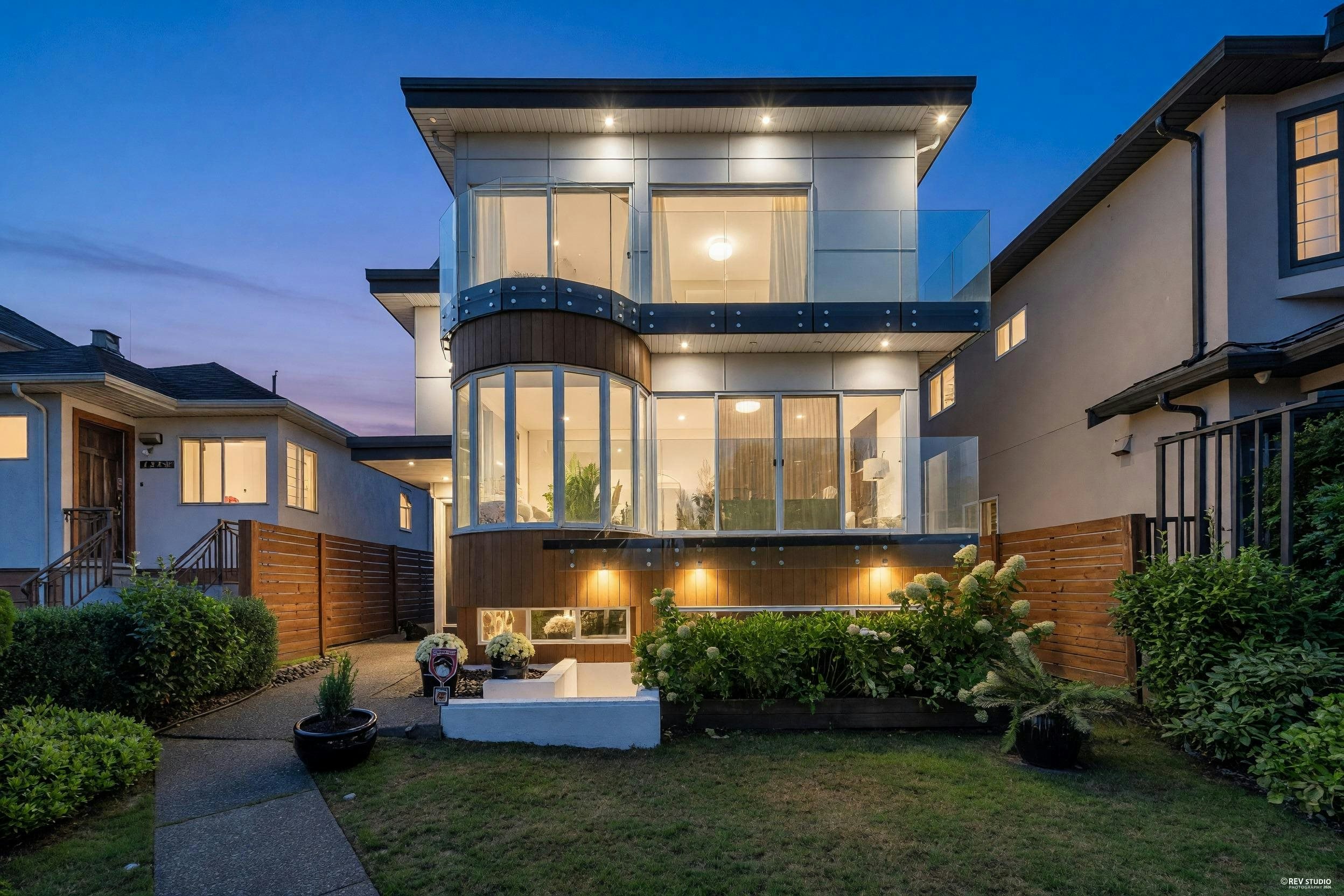 1370 E 35th Avenue, Vancouver, BC, V5W 1C1