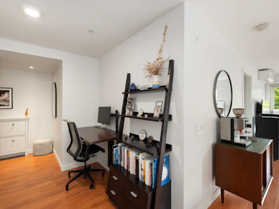316-221 E 3rd Street - 3