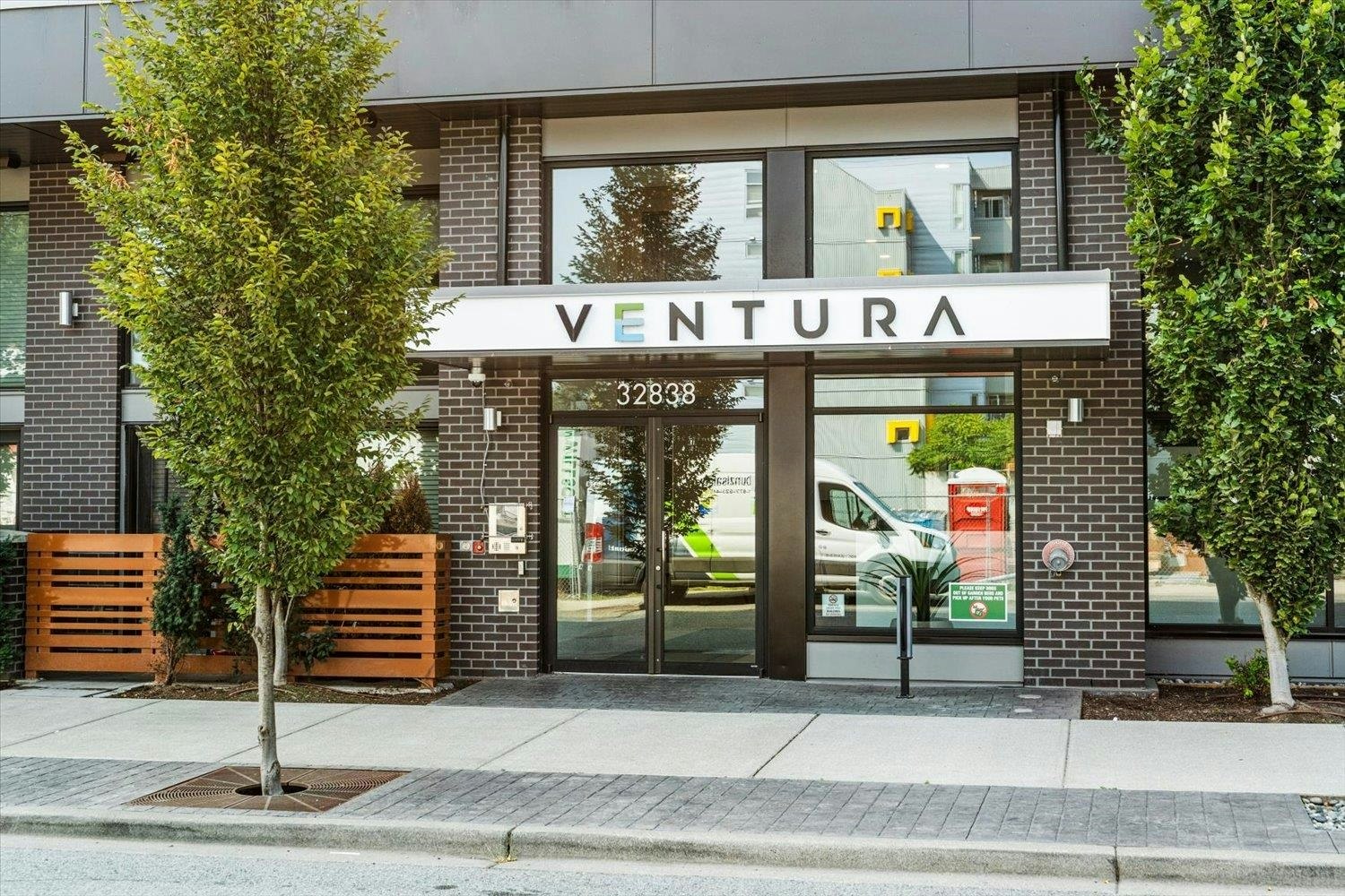 606-32838 Ventura Avenue - 2