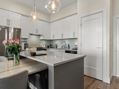 606-32838 Ventura Avenue - 5