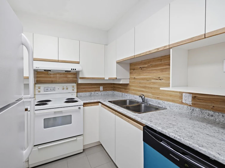 203-950 Cambie Street, Vancouver, BC, V6B 5X5 - 13