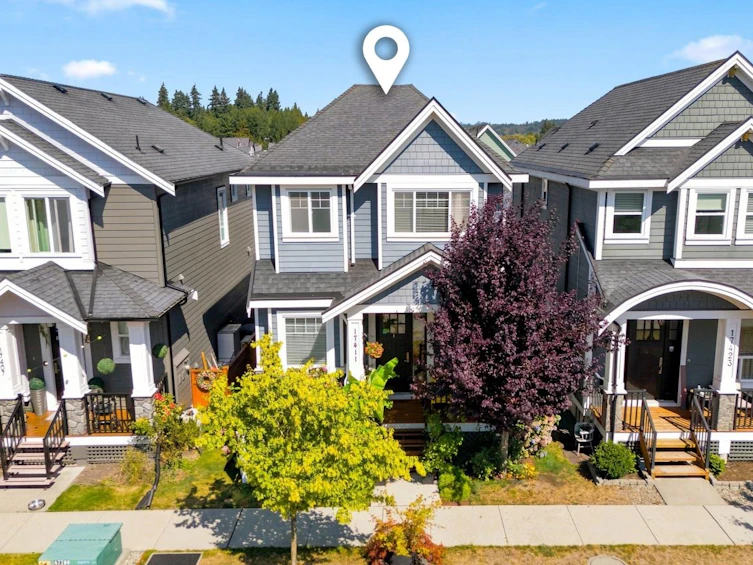 17411 2 Avenue, Surrey, BC, V3Z 6R9