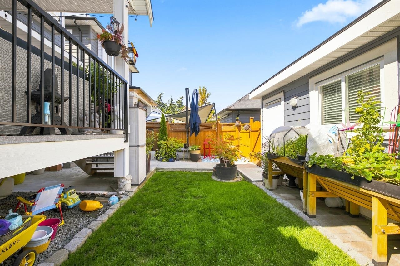 17411 2 Avenue, Surrey, BC, V3Z 6R9 - 31
