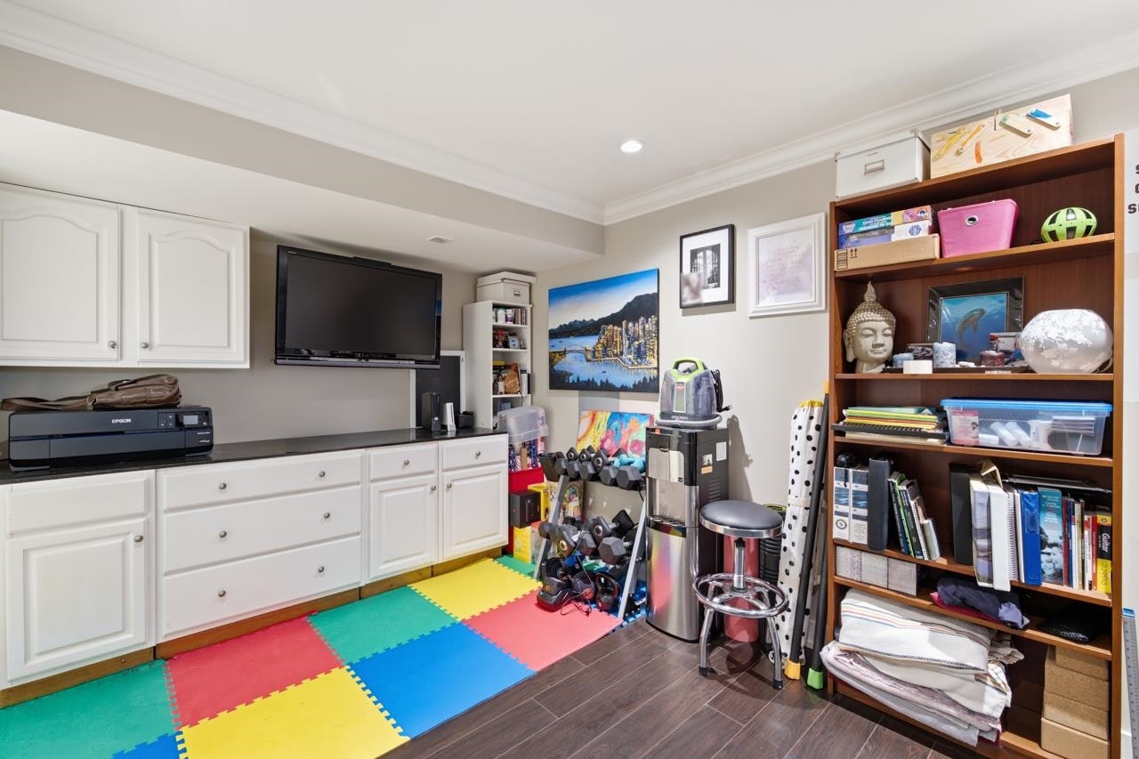 17411 2 Avenue, Surrey, BC, V3Z 6R9 - 24