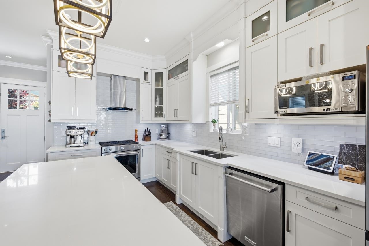 17411 2 Avenue, Surrey, BC, V3Z 6R9 - 12
