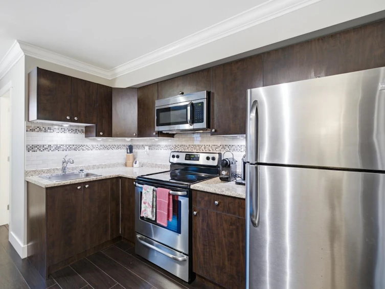 17411 2 Avenue, Surrey, BC, V3Z 6R9 - 26
